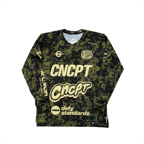 CNCPT - PIXEL CAMO - VIRGIL LONG SLEEVE TECH TEE - GREEN